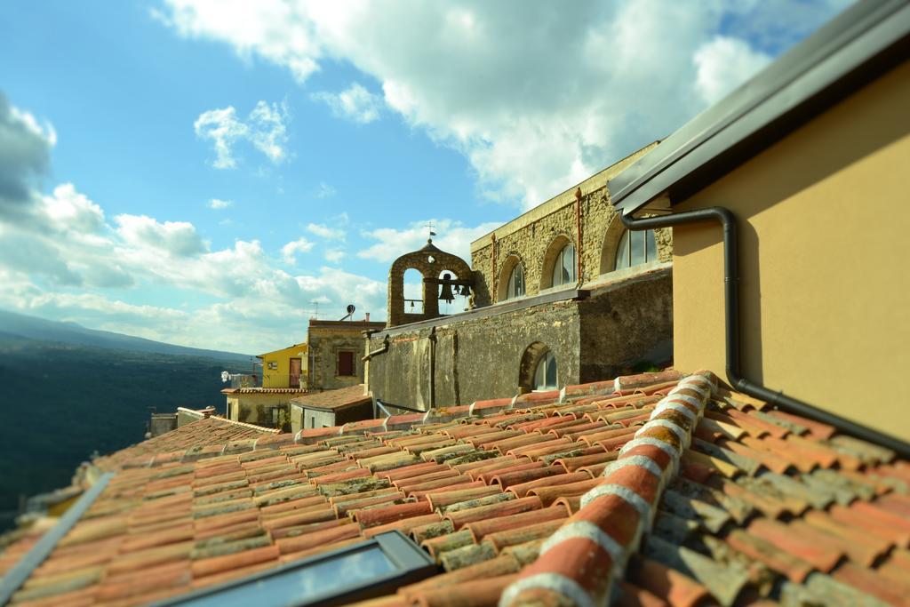 Cento Tari' Guest House Castiglione De Sicilia Exteriör bild